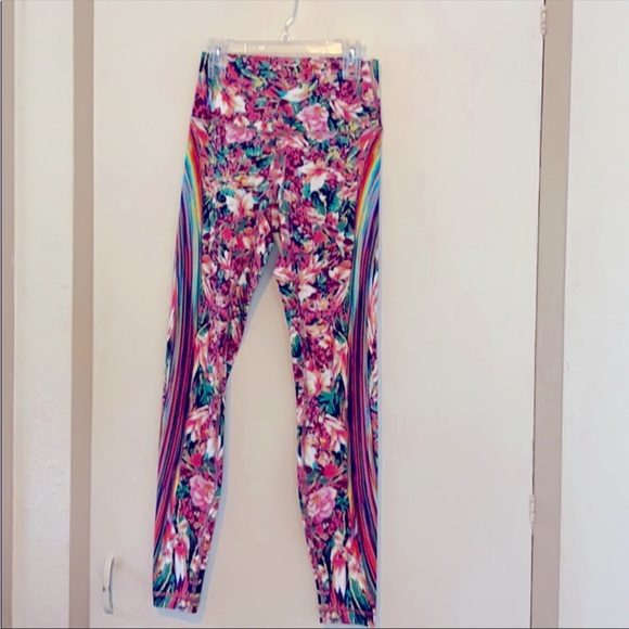 Lululemon Wunder Under Hi-Rise Tight Rainbow Print 🌈🦄 - Picture 3 of 6